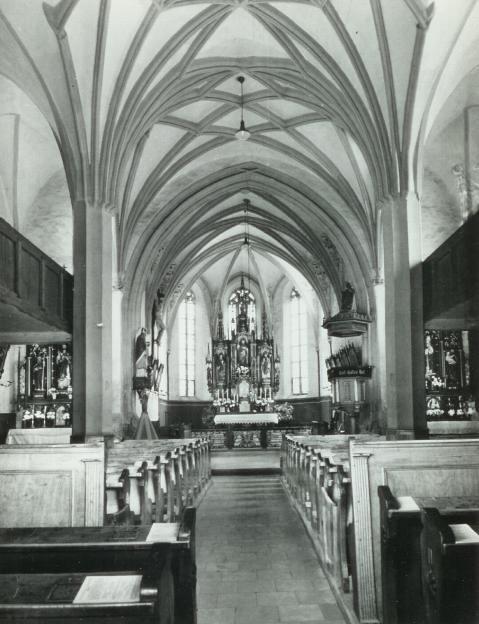 Pfarrkirche - Baugeschichte und Ausstattung